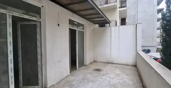 იყიდება 2 ოთახიანი ბინას 70მ² 1/9 სართ თბილისი