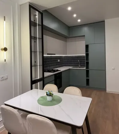 იყიდება 2 ოთახიანი ბინას 56მ² 13/14 სართ თბილისი