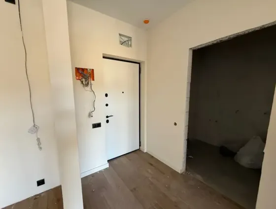 იყიდება 2 ოთახიანი ბინას 49.8მ² 15/15 სართ თბილისი