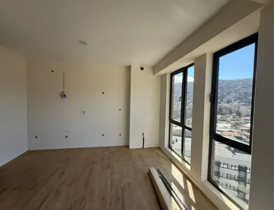 იყიდება 2 ოთახიანი ბინას 55.7მ² 15/15 სართ თბილისი