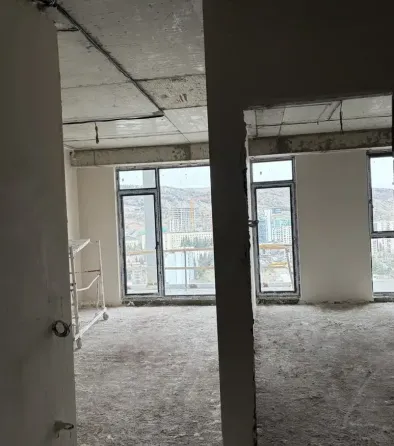 იყიდება 3 ოთახიანი ბინას 81მ² 17/19 სართ თბილისი