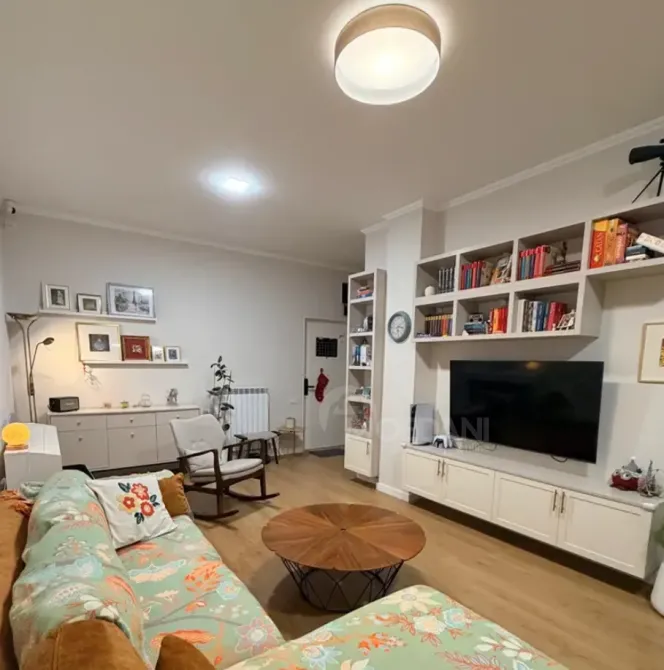 იყიდება 3 ოთახიანი ბინას 113მ² 5/9 სართ თბილისი - photo 2