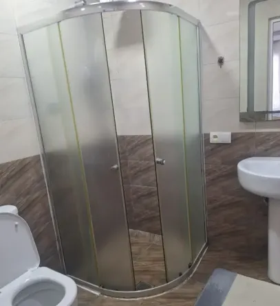 ქირავდება 2 ოთახიანი ბინა 50მ² 1/2 სართ თბილისი