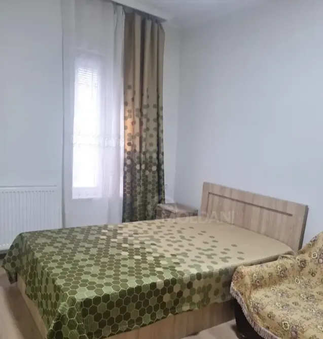 ქირავდება 2 ოთახიანი ბინა 50მ² 1/2 სართ თბილისი - photo 2