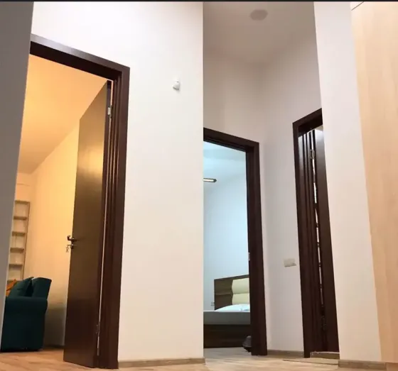 ქირავდება 2 ოთახიანი ბინა 65მ² 1/15 სართ თბილისი