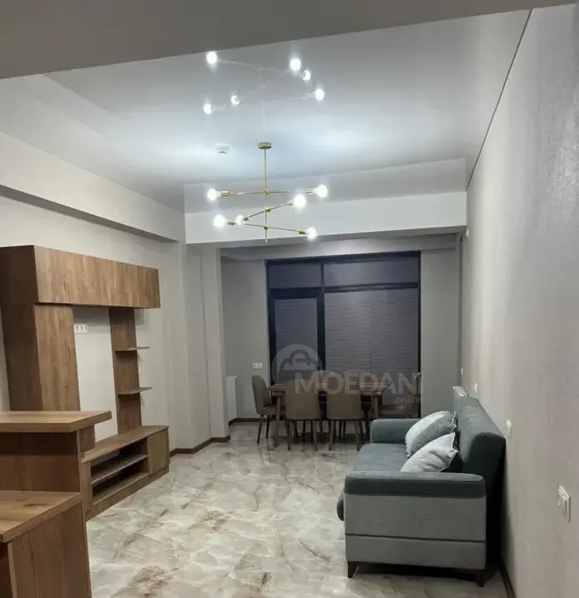 ქირავდება 2 ოთახიანი ბინა 65მ² 10/17 სართ თბილისი - photo 1