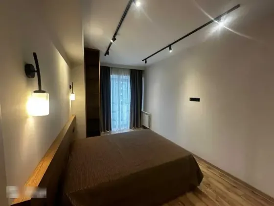 ქირავდება 2 ოთახიანი ბინა 65მ² 9/16 სართ თბილისი