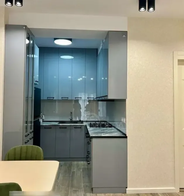 ქირავდება 2 ოთახიანი ბინა 60მ² 4/14 სართ თბილისი - photo 4