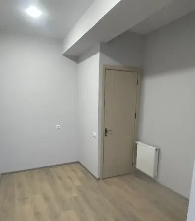 იყიდება 3 ოთახიანი ბინას 68მ² 14/14 სართ თბილისი