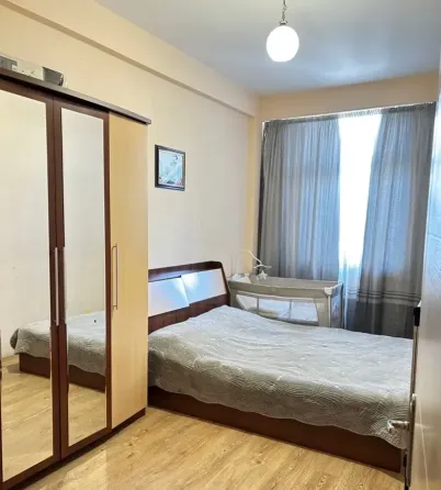 ქირავდება 3 ოთახიანი ბინა 68მ² 13/15 სართ თბილისი