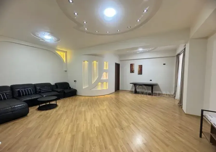 ქირავდება 4 ოთახიანი ბინა 150მ² 6/11 სართ თბილისი - photo 1