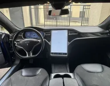 Tesla Model S 2016 Тбилиси
