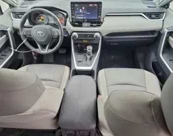 Toyota RAV4 2.5L 2022 Тбилиси - изображение 7
