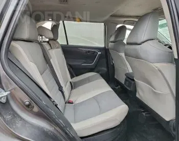 Toyota RAV4 2.5L 2022 Тбилиси - изображение 8