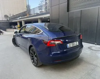 Tesla Model 3 2020 Тбилиси