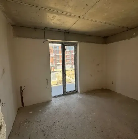 იყიდება 3 ოთახიანი ბინას 89.3მ² 2/5 სართ თბილისი