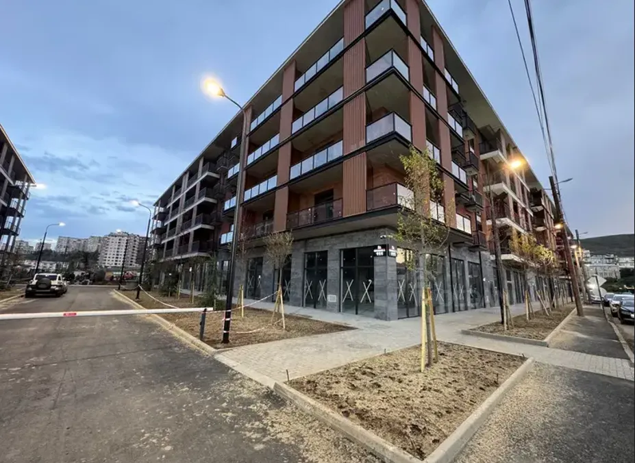 Продам 3-комн. квартиру 89.3м² 2/5 эт. Тбилиси - изображение 1