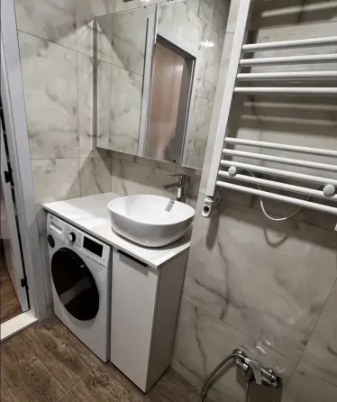 იყიდება 2 ოთახიანი ბინას 34მ² 14/29 სართ ბათუმი