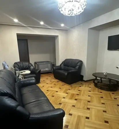 იყიდება 4 ოთახიანი ბინას 112მ² 5/8 სართ თბილისი