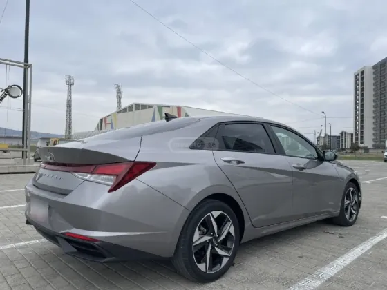 Hyundai Elantra 2023 თბილისი