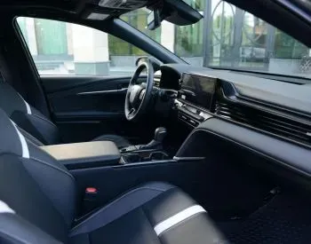 Toyota Camry 2.5L 2024 თბილისი