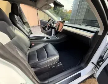 Tesla Model Y 2021 თბილისი