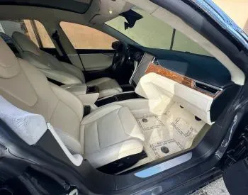 Tesla Model S 2018 თბილისი