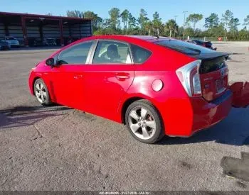 Toyota Prius 1.8L 2015 თბილისი