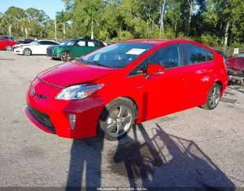 Toyota Prius 1.8L 2015 თბილისი