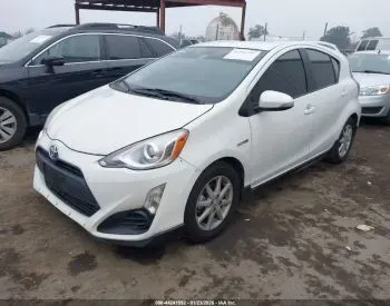 Toyota Prius C 1.5L 2017 თბილისი