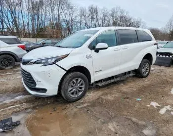 Toyota Sienna 2.5L 2024 თბილისი - photo 2