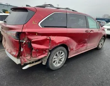 Toyota Sienna 2.5L 2023 თბილისი