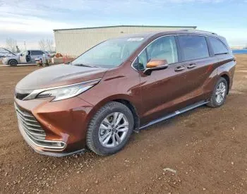 Toyota Sienna 2.5L 2023 თბილისი