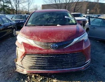 Toyota Sienna 2.5L 2022 თბილისი
