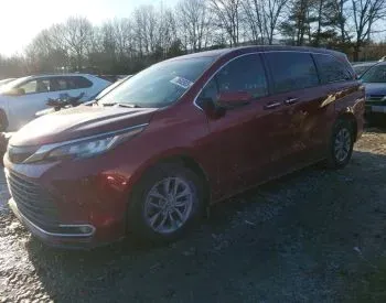 Toyota Sienna 2.5L 2022 თბილისი