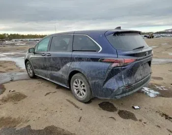 Toyota Sienna 2.5L 2022 თბილისი