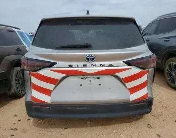 Toyota Sienna 2.5L 2023 თბილისი