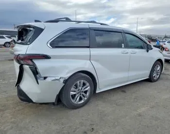 Toyota Sienna 2.5L 2025 თბილისი