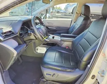 Toyota Sienna 2.5L 2021 თბილისი - photo 8