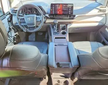 Toyota Sienna 2.5L 2021 თბილისი - photo 9