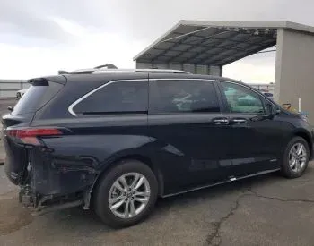 Toyota Sienna 2.5L 2021 თბილისი