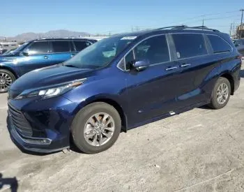 Toyota Sienna 2.5L 2022 თბილისი