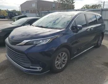 Toyota Sienna 2.5L 2021 თბილისი