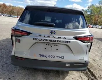 Toyota Sienna 2.5L 2021 თბილისი