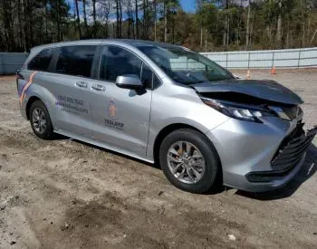 Toyota Sienna 2.5L 2021 თბილისი