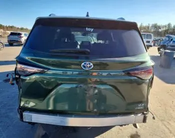 Toyota Sienna 2.5L 2023 თბილისი