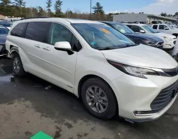 Toyota Sienna 2.5L 2021 თბილისი