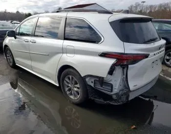 Toyota Sienna 2.5L 2021 თბილისი