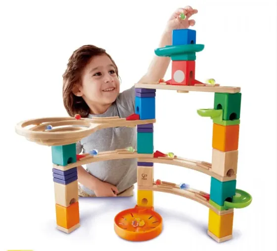 Ბურთულების სასრიალო Cliffhanger თბილისი