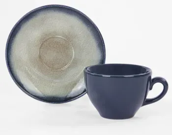 Kutahya Lima ლურჯი ლამბაქი წარმოადგენს ელეგანტურ და პრაკტიკულ არჩევანს თქვენი სასადილო მაგიდისთვის. თბილისი